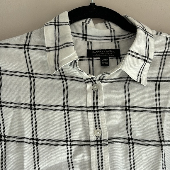 Banana republic button down plaid shirt size XS - Picture 3 of 6